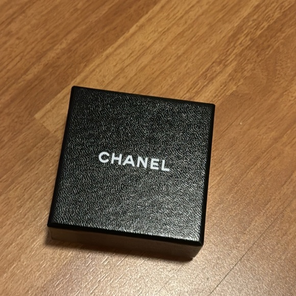 Authentic Chanel Heart Here Mark Necklace - Picture 7 of 7